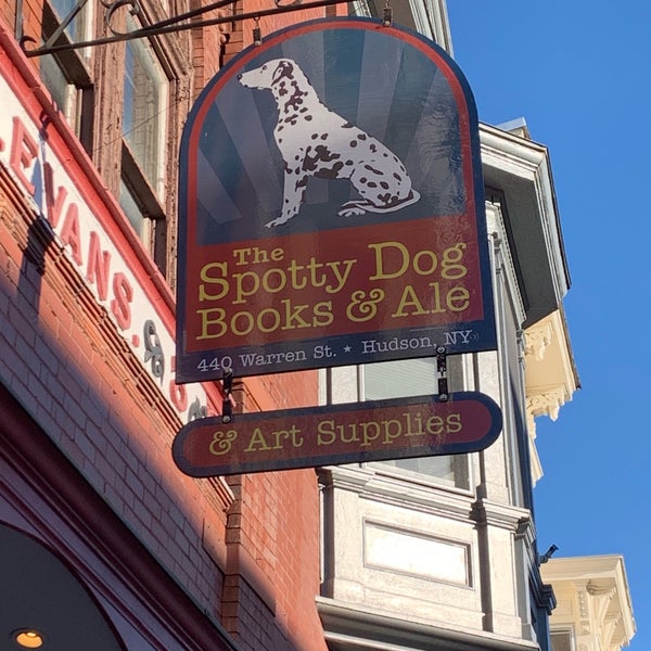Photo taken at The Spotty Dog Books &amp; Ale by Molly Y. on 2/16/2019