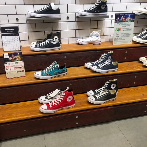 converse trinoma