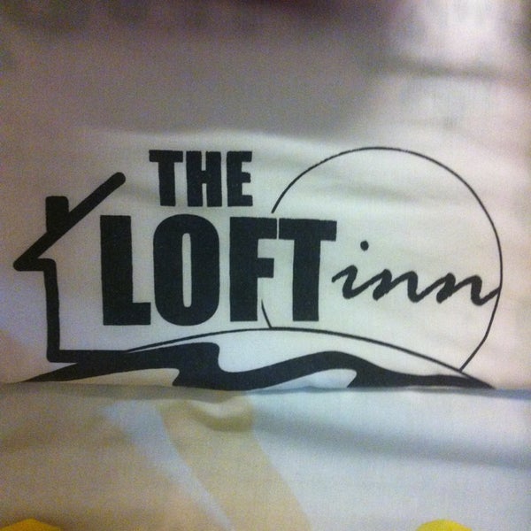 Foto tirada no(a) The Loft Inn por Nikkah S. em 3/29/2013