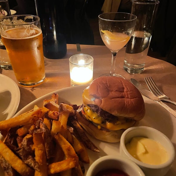 Inga's Bar Gastropub in Brooklyn