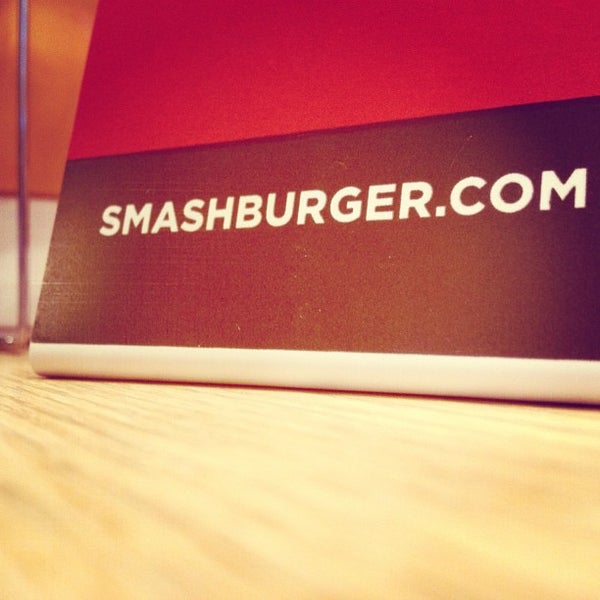 Foto diambil di Smashburger oleh John F. pada 8/24/2013