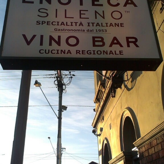 Photo taken at Enoteca Sileno Gastronomia by Fitzroy F. on 11/2/2013