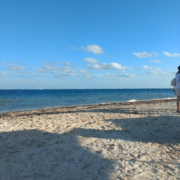 Foto tirada no(a) Único Beach por Malu M. em 1/6/2019