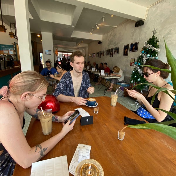 12/23/2019にKonstantinがDots Coffeeで撮った写真