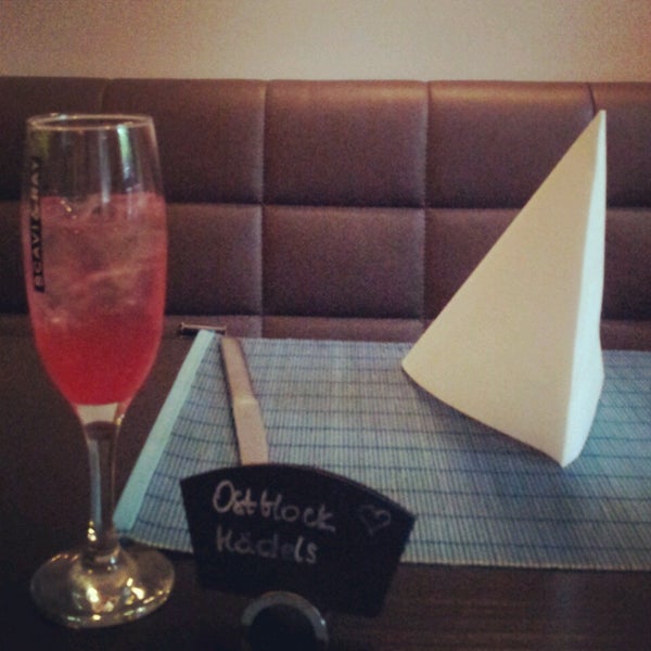 Photo taken at Oceans Restaurant Bar &amp; Lounge by Elli B. on 4/12/2014