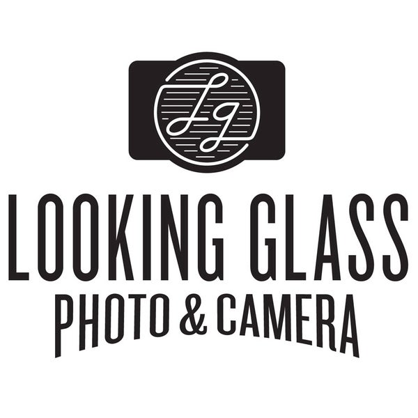 Das Foto wurde bei Looking Glass Photo &amp; Camera von Looking Glass Photo &amp; Camera am 10/6/2013 aufgenommen
