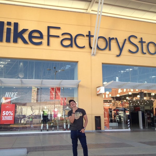 10 Things That You See At A Nike Factory Store â¢ KicksOnFire.com