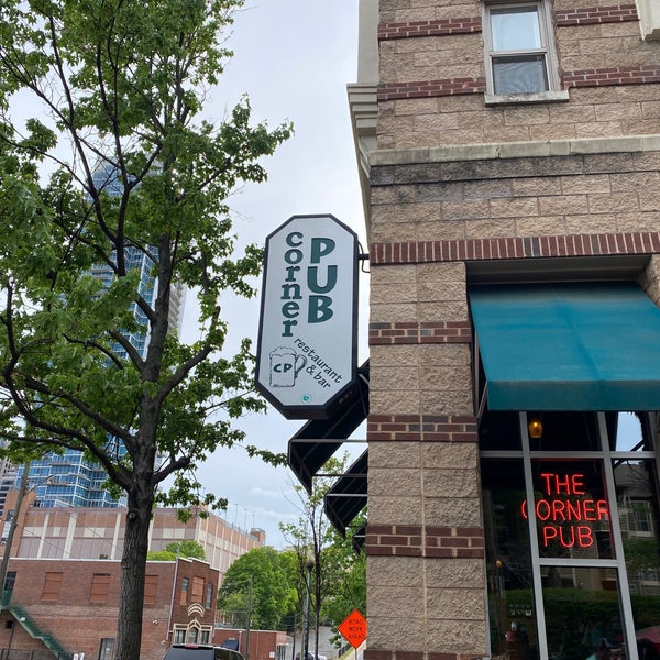 The corner pub online