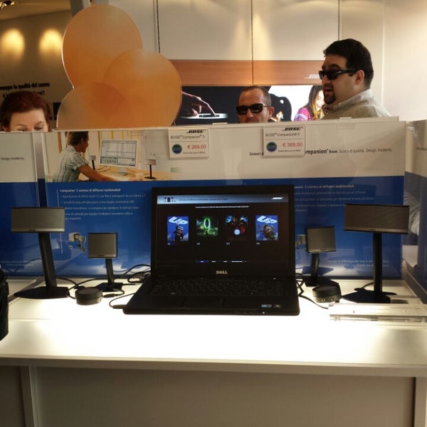 Bose Factory Outlet Seravalle - Electronics Store in Serravalle Scrivia
