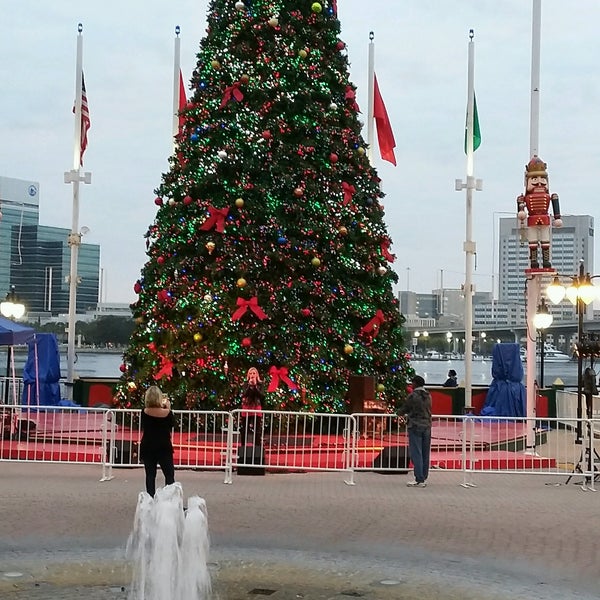 Photo taken at The Jacksonville Landing by Vicki B. on 12/23/2016