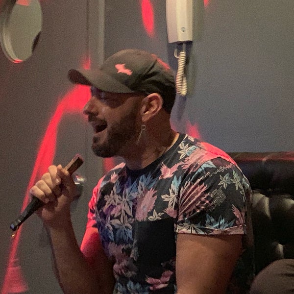รูปภาพถ่ายที่ Karaoke City โดย Sage เมื่อ 7/19/2019