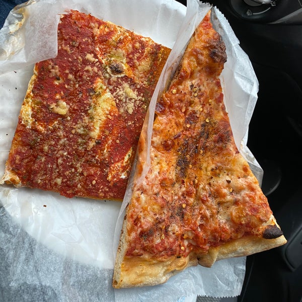 10/29/2020にSageがLuigi&#39;s Pizzaで撮った写真