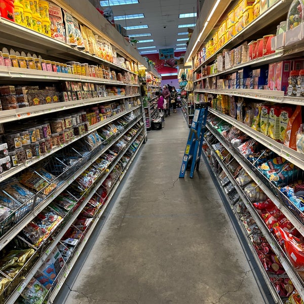 Fei Long Market Supermarket in Sunset Park