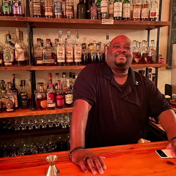 Foto diambil di Travel Bar oleh Sage pada 7/26/2021