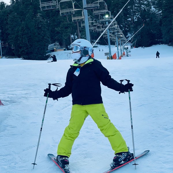 1/19/2021にPounehがMountain High Ski Resort (Mt High)で撮った写真