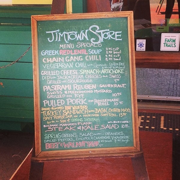 รูปภาพถ่ายที่ Jimtown Store โดย WineryCritic เมื่อ 6/11/2014