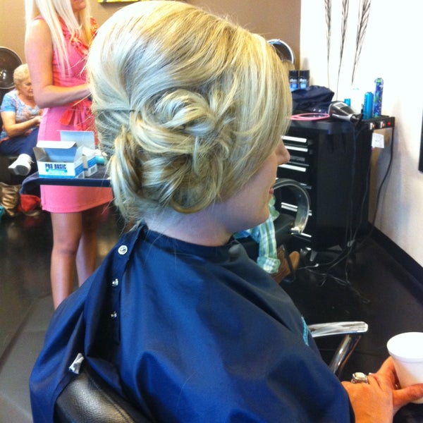 The Birdcage Salon Hair Salon in Blackbob Marketplace