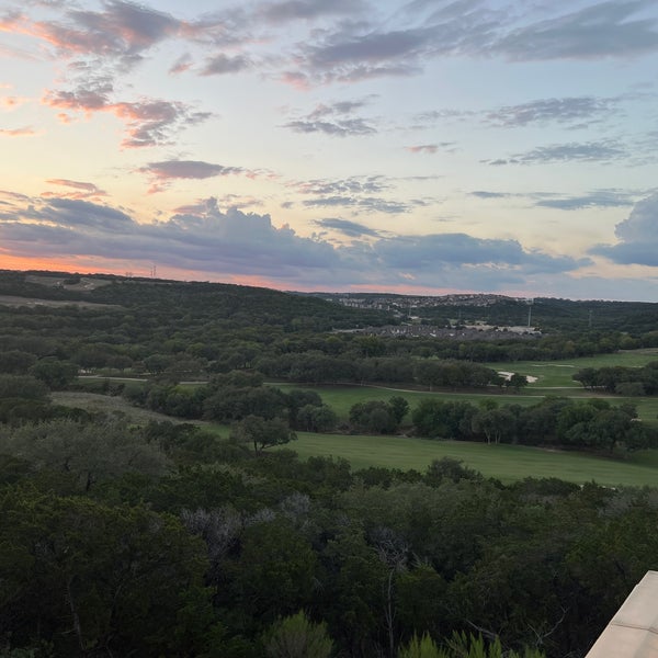 Photo taken at La Cantera Resort &amp; Spa by Ahmed on 8/28/2022