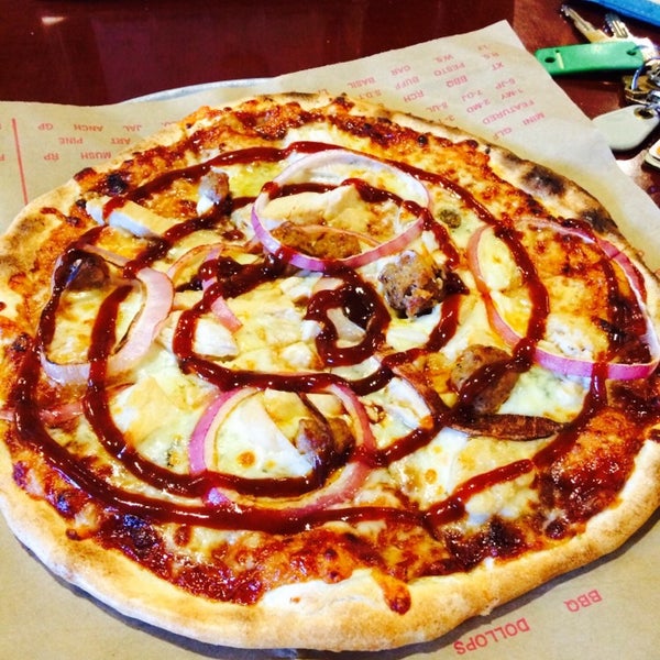 Foto tirada no(a) Mod Pizza por Frantz B. em 4/14/2014