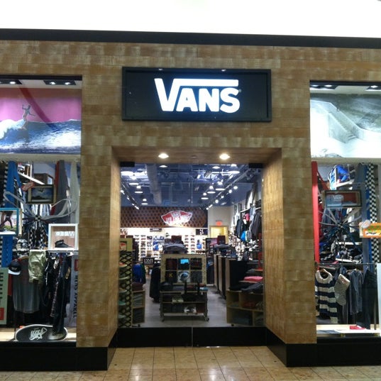 southcenter mall vans \u003e Factory Store