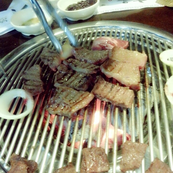 12/27/2013에 Maria P.님이 Hanok Korean Grill &amp; BBQ에서 찍은 사진