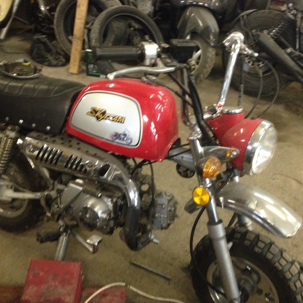 Мотобункер челябинск. Хонда шадов слэшер 750. Мотобункер. Мотоцикл honda shadow 750. Мотобункер владивосток.