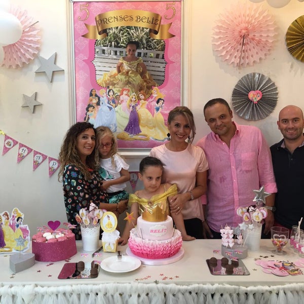 Kinder party