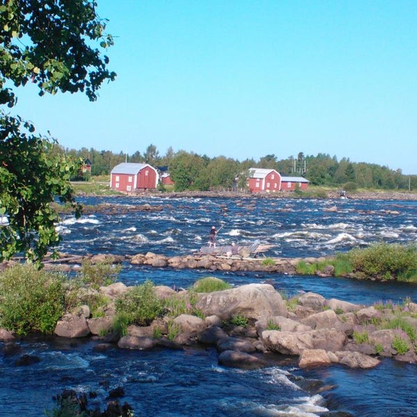 Das Foto wurde bei Kukkolaforsen von Satu S. am 7/20/2014 aufgenommen