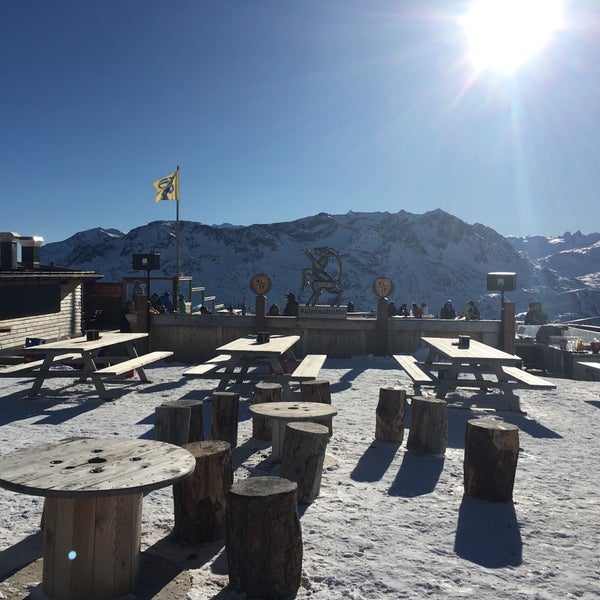Das Foto wurde bei Alpina Hütte von Alexander H. am 1/2/2017 aufgenommen