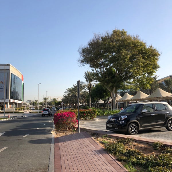 Foto tirada no(a) Dubai Internet City por Abdullah em 12/4/2017