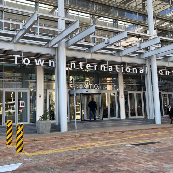 10/7/2022 tarihinde Abdullahziyaretçi tarafından Cape Town International Convention Centre (CTICC)'de çekilen fotoğraf