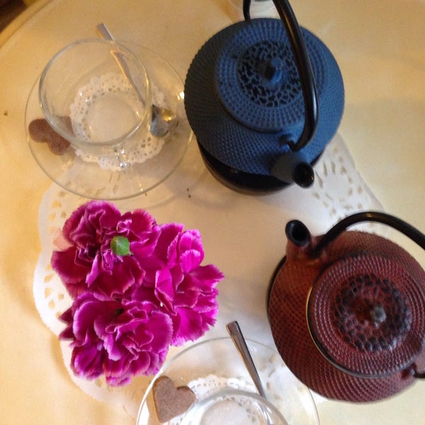 4/24/2015에 Orkun D.님이 Tea &amp; Pot에서 찍은 사진