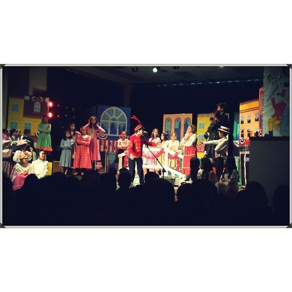 Woodbury Elementary Woodbury 125 Great Lawn