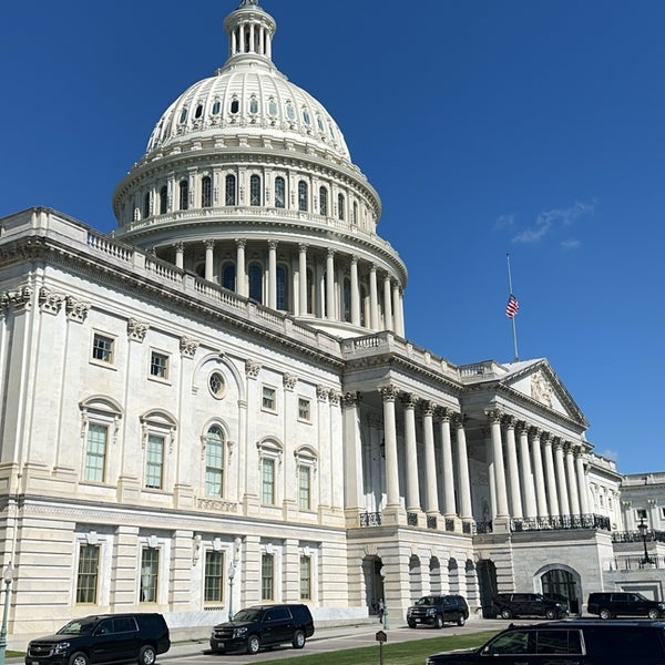 Foto tirada no(a) United States Capitol por B em 5/3/2024