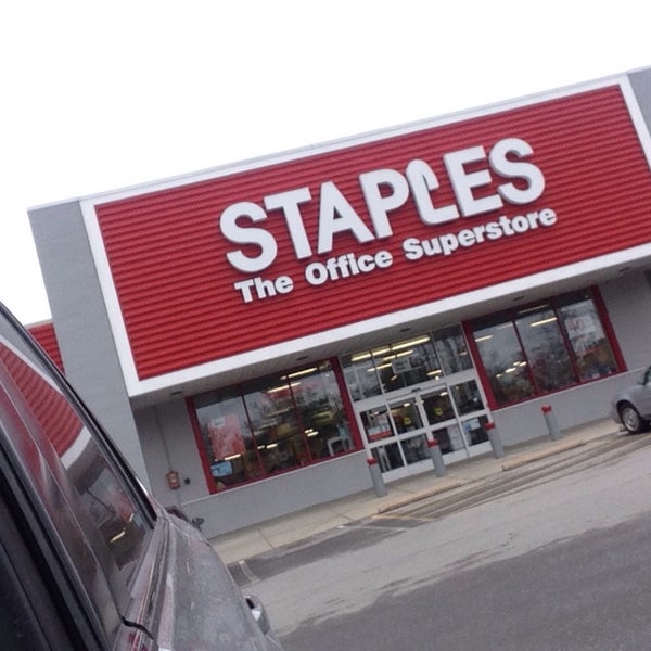Staples Office Supply Store in Southeast Nashua