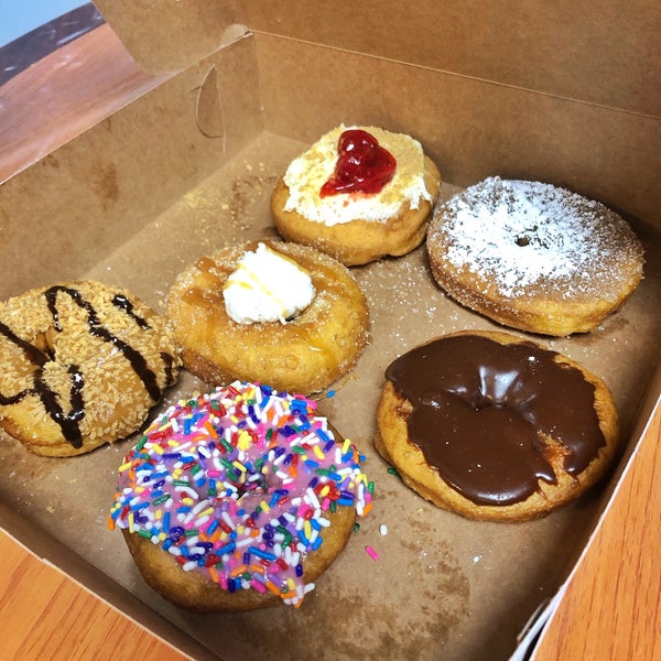 Amazing Glazed Donut Shop in Chesapeake