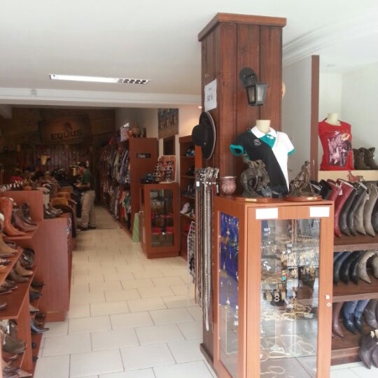 Fotos en Equus Caballus - Tienda de ropa en Guarapuava