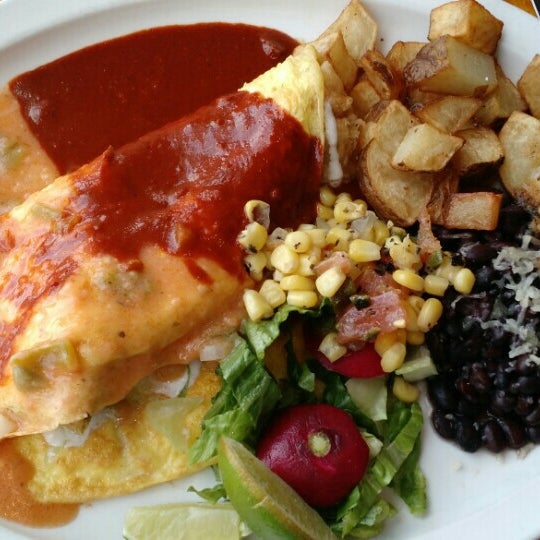 5/8/2016 tarihinde Brittany S.ziyaretçi tarafından La Luz Mexican Grill'de çekilen fotoğraf