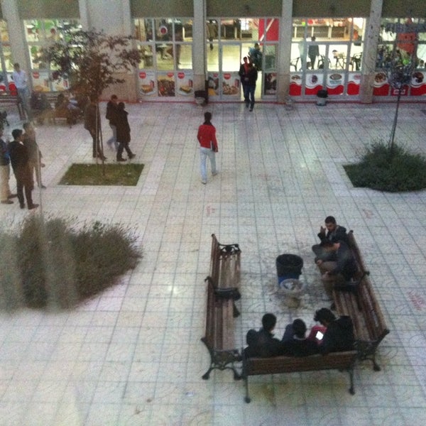 sosyal bilimler meslek yuksekokulu selcuklu da universite akademi binasi