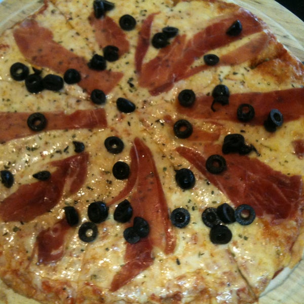 5/28/2014 tarihinde La Re Pizzaziyaretçi tarafından La Re Pizza'de çekilen fotoğraf