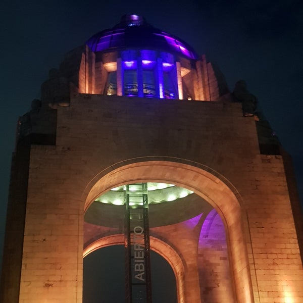 Снимок сделан в Monumento a la Revolución Mexicana пользователем Lupita R. 11/1/2023