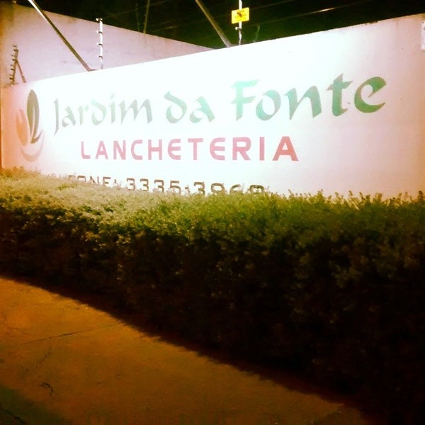 รูปภาพถ่ายที่ Jardim da Fonte Lancheteria โดย Jardim d. เมื่อ 6/5/2014