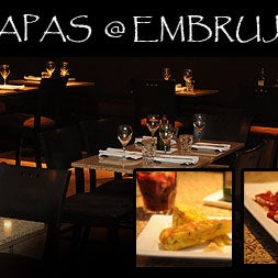 รูปภาพถ่ายที่ Tapas at Embrujo โดย Tapas at Embrujo เมื่อ 10/9/2013