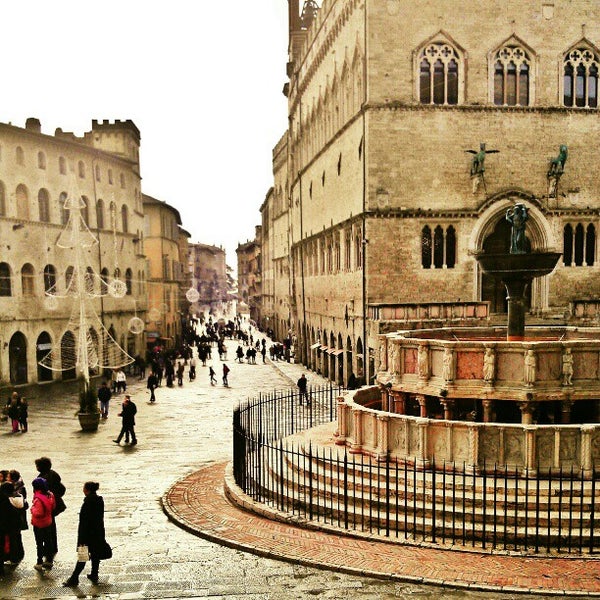 Piazza Iv Novembre Sesto San Giovanni Piazza IV Novembre - 22 tips from 1978 visitors