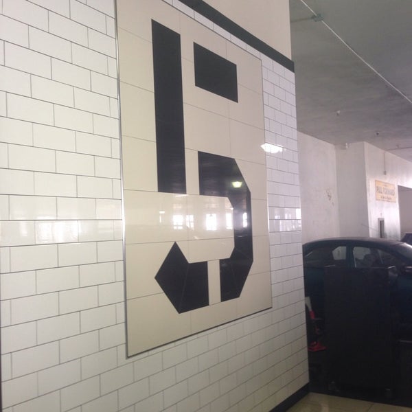 Photos at White House Garage Downtown San FranciscoUnion Square 7 tips