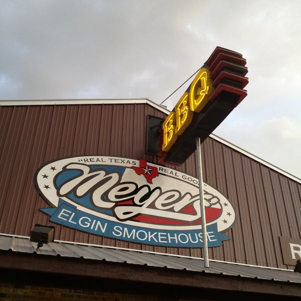 Foto tirada no(a) Meyer&#39;s Elgin Smokehouse por Greg N. em 7/14/2013