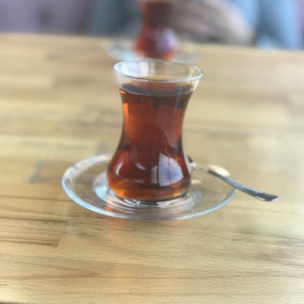 Foto diambil di ŞİŞA NARGİLE CAFE oleh Gulay D. pada 12/2/2017