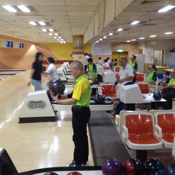 Photos At 中正保齡球館 Shilin Qu 2 Tips From 131 Visitors