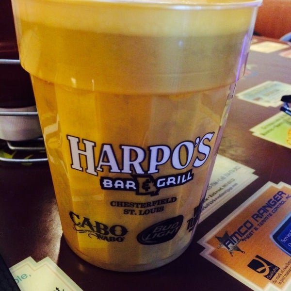Das Foto wurde bei Harpo&#39;s Bar and Grill von Patrick C. am 4/5/2014 aufgenommen