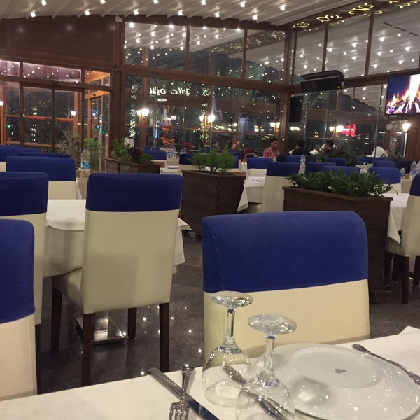 3/9/2016에 İbrahim D.님이 Kolcuoğlu Restaurant에서 찍은 사진